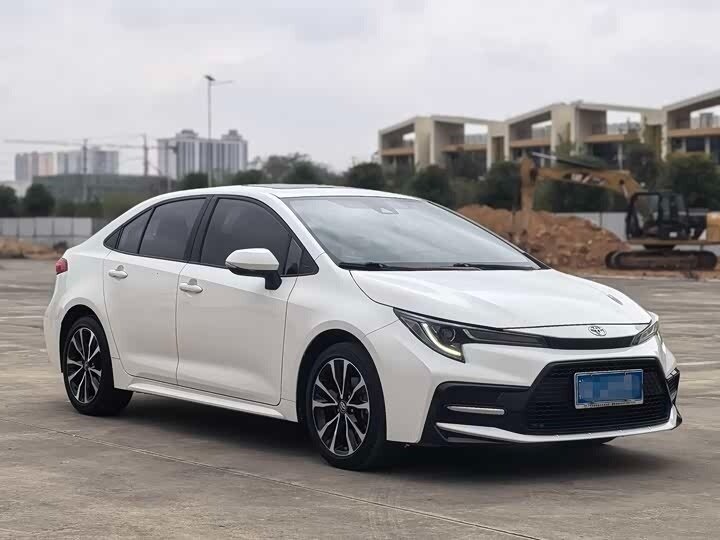 Toyota Corolla Sporty XII (E210) Рестайлинг