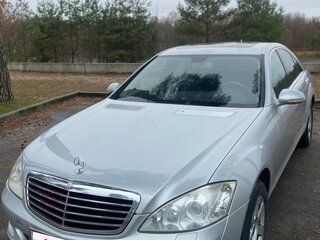 2007 Mercedes-Benz S-Класс 320 V (W221), серебристый, 1550000 рублей, вид 1