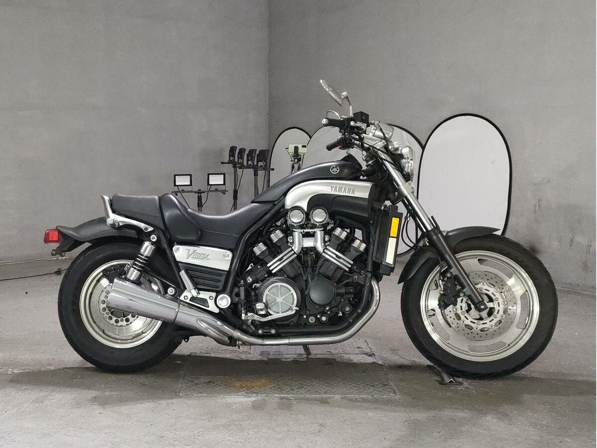 Yamaha V-Max 1200