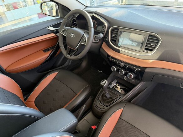 2026 Lada (ВАЗ) Vesta SW Cross I Рестайлинг (NG), серебристый - вид 19