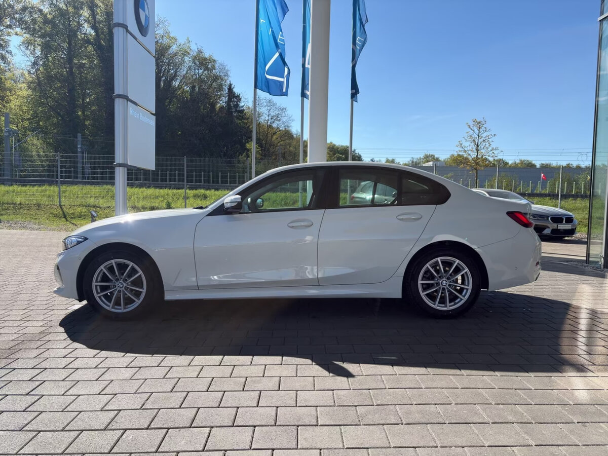 BMW 3 серии 318i VII (G2x) Рестайлинг 2