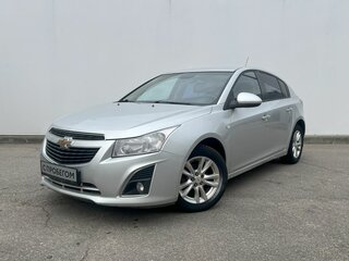 2013 Chevrolet Cruze I Рестайлинг, серебристый, 650000 рублей, вид 1