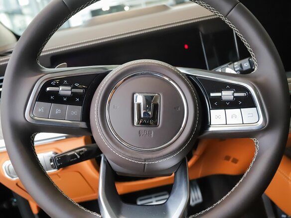 2026 Tank 500 Hi-Charge I, чёрный, 7999000 рублей - вид 14