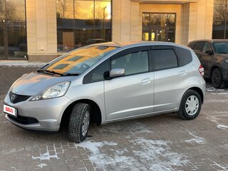 2010 Honda Fit II, серебристый, 810000 рублей, вид 1