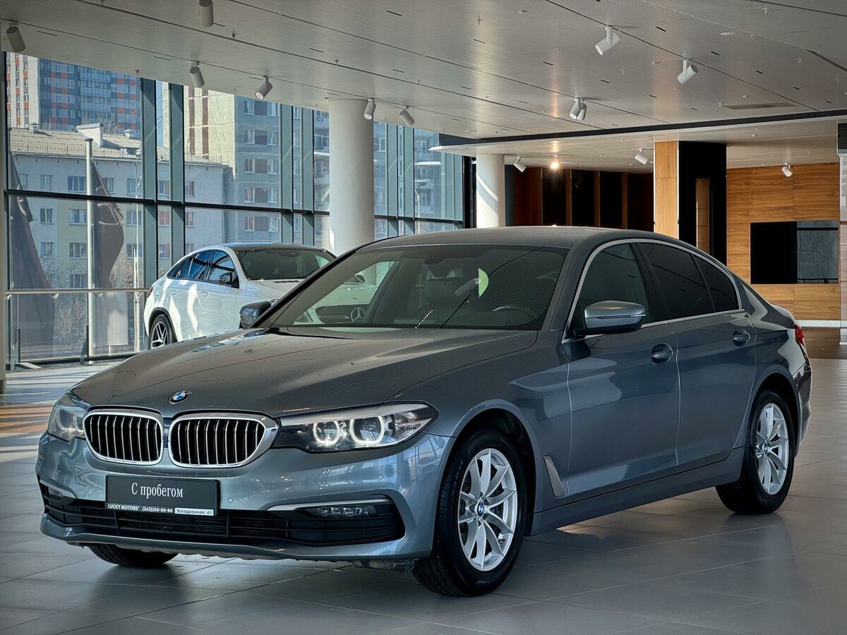 BMW 5 серии 520i VII (G30/G31/G38)