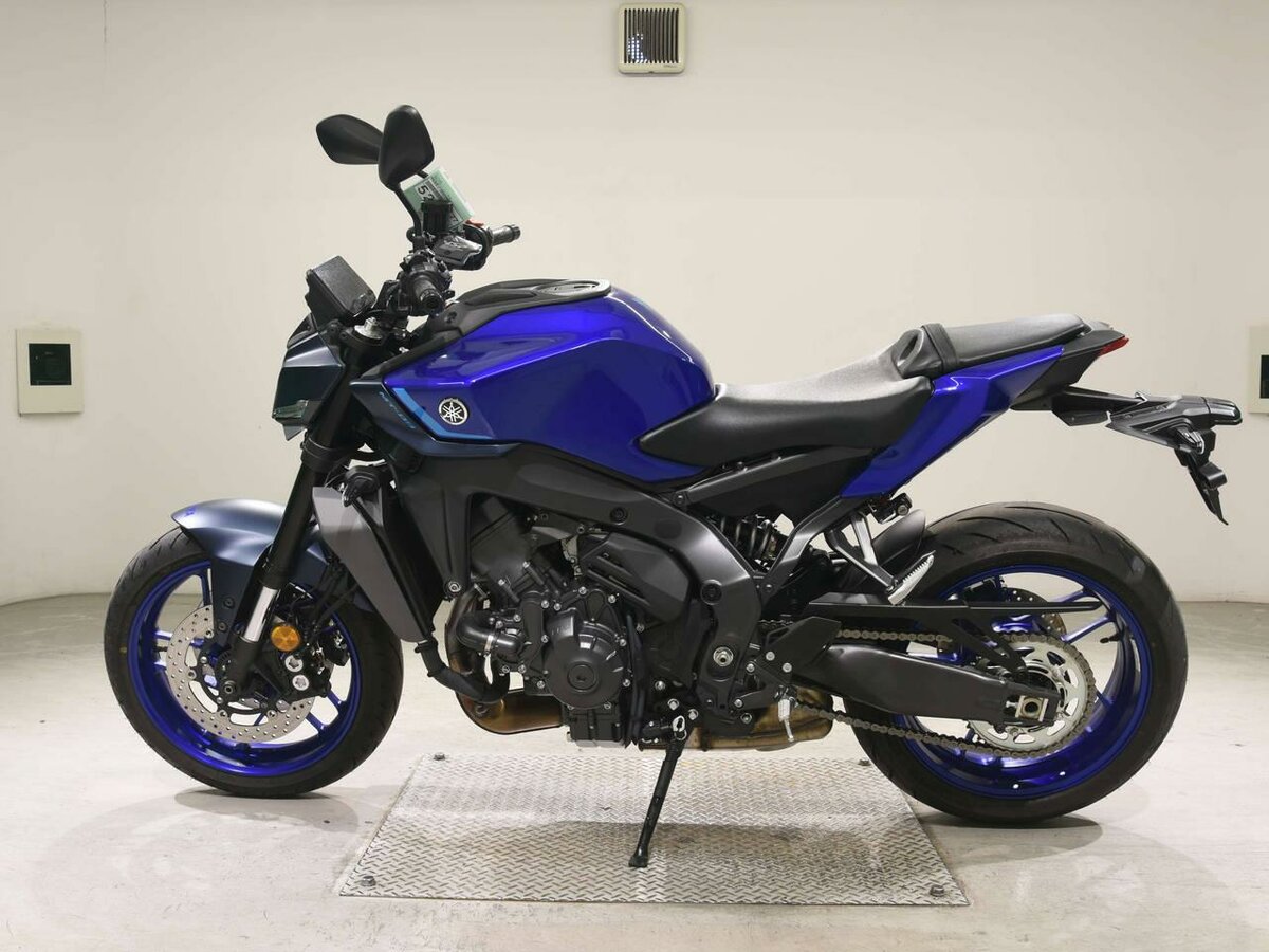 Yamaha MT-09 (FZ-09)