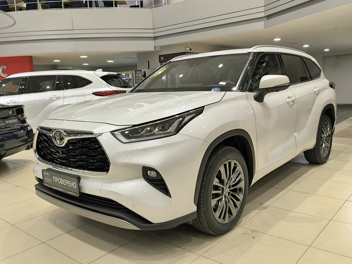 Toyota Highlander IV (XU70)