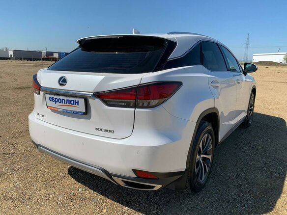 2020 Lexus RX 300 IV Рестайлинг, белый, 4450000 рублей - вид 2