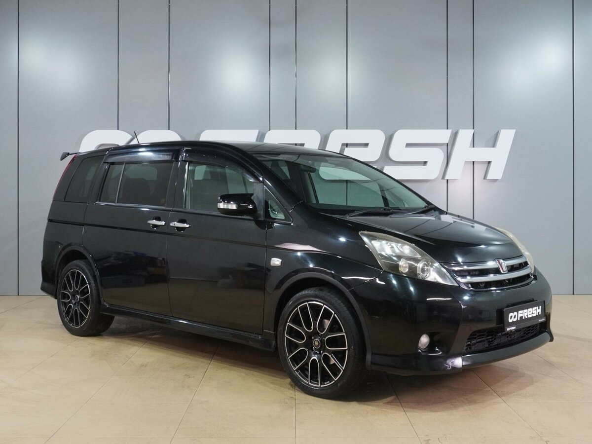 Toyota ISis I Рестайлинг