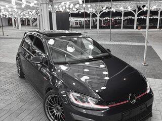 2019 Volkswagen Golf GTI VII Рестайлинг, синий, 2450000 рублей, вид 4