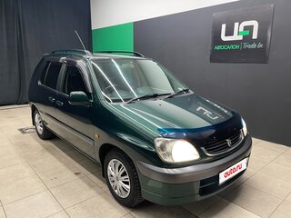 Toyota Raum I