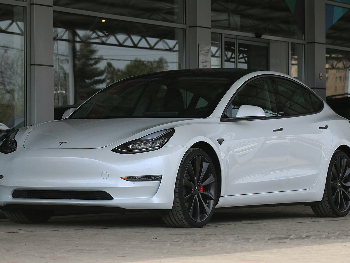 Tesla Model 3 Performance I