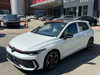 2025 Volkswagen Golf GTI VIII Рестайлинг, белый, 5200000 рублей, вид 1