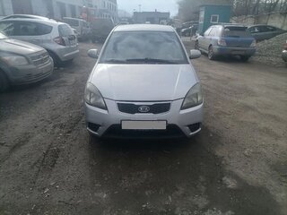 2011 Kia Rio II Рестайлинг, серебристый, 739200 рублей, вид 1
