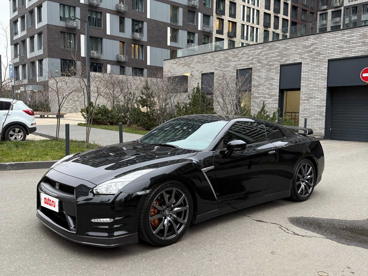 Nissan GT-R нового поколения: почему R36 не станет электрокаром