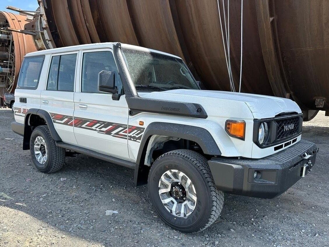 Toyota Land Cruiser 76 70 Series Рестайлинг 2