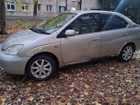 2000 Toyota Prius I Рестайлинг (XW10), серебристый, 230000 рублей - вид 11