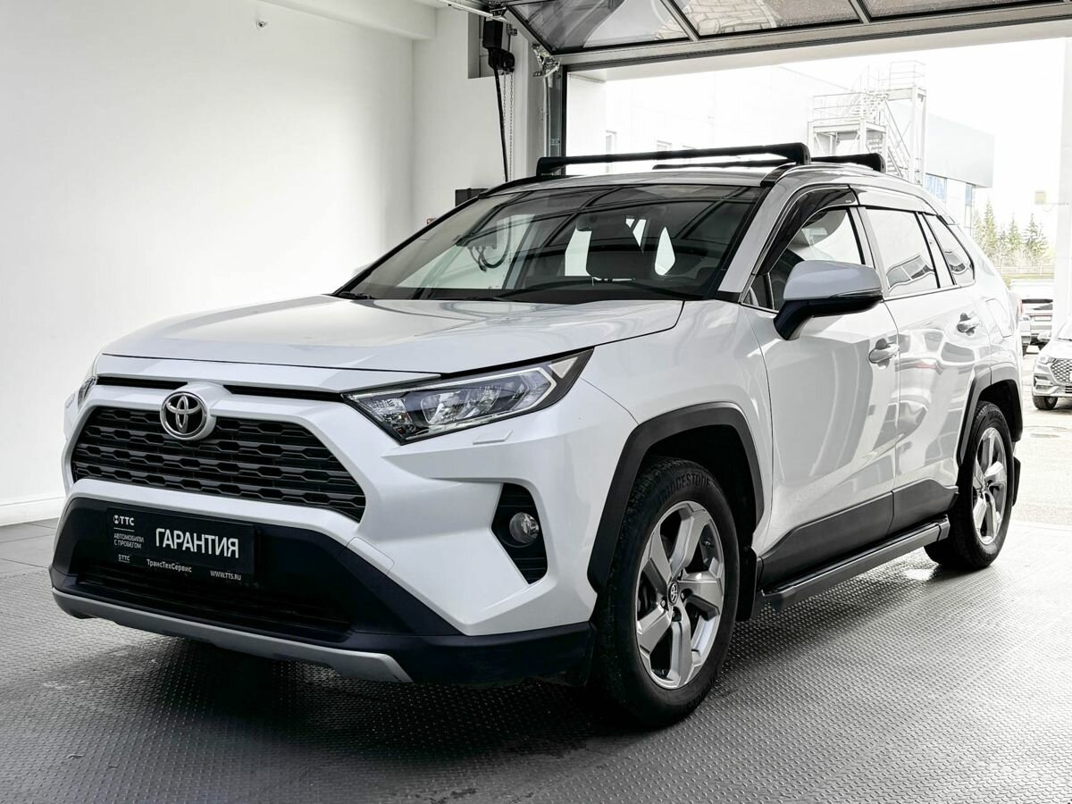 Toyota RAV4 V (XA50)