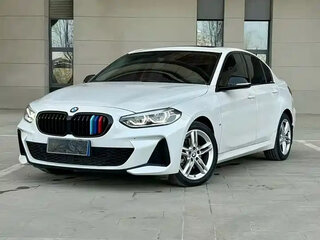2023 BMW 1 серии 120i III (F52) Рестайлинг, белый, 1850000 рублей, вид 1