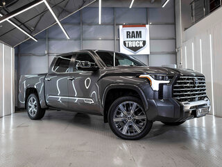 2024 Toyota Tundra Crew Max CrewMax III, серый, 13150000 рублей, вид 1