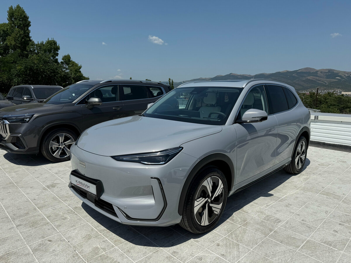 Geely EX5