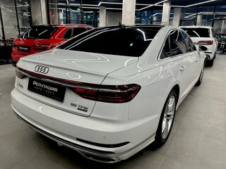 2021 Audi A8 Long 55 TFSI IV (D5), белый, 7200000 рублей, вид 3