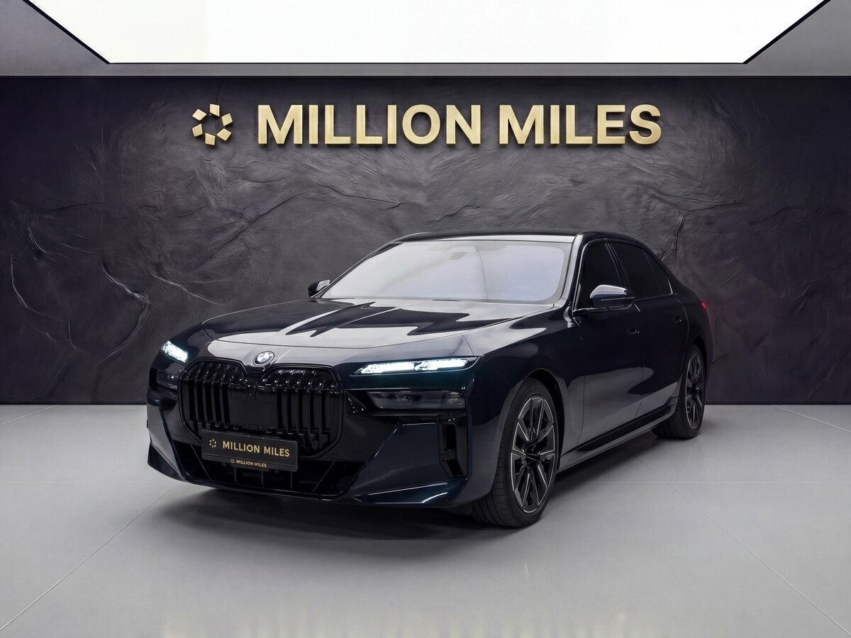 BMW 7 серии VII (G70)