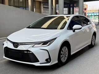 2022 Toyota Corolla XII (E210), белый, 1690000 рублей, вид 1