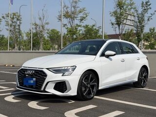 2021 Audi A3 Sportback 35 TFSI IV (8Y), белый, 1520000 рублей, вид 1