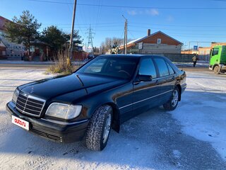 1995 Mercedes-Benz S-Класс 350 III (W140) Рестайлинг, чёрный, 650000 рублей, вид 1
