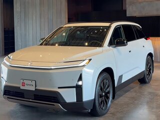 2026 Toyota Highlander 95.8 kWh V, белый, 9220000 рублей, вид 1