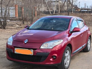 2011 Renault Megane III, красный, 420000 рублей, вид 3