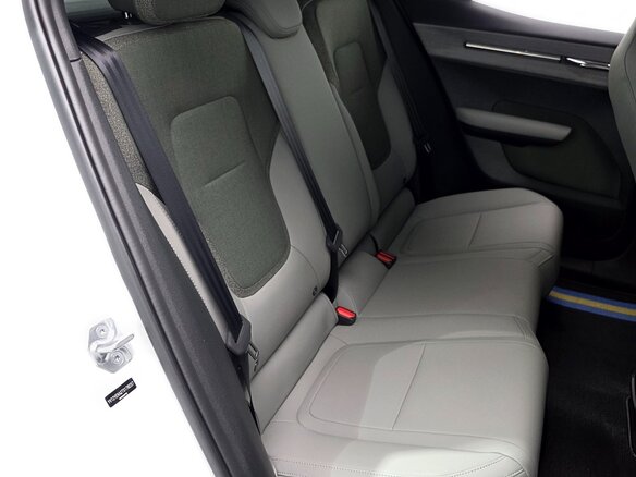 2025 Volvo EX30, белый, 5940019 рублей - вид 11