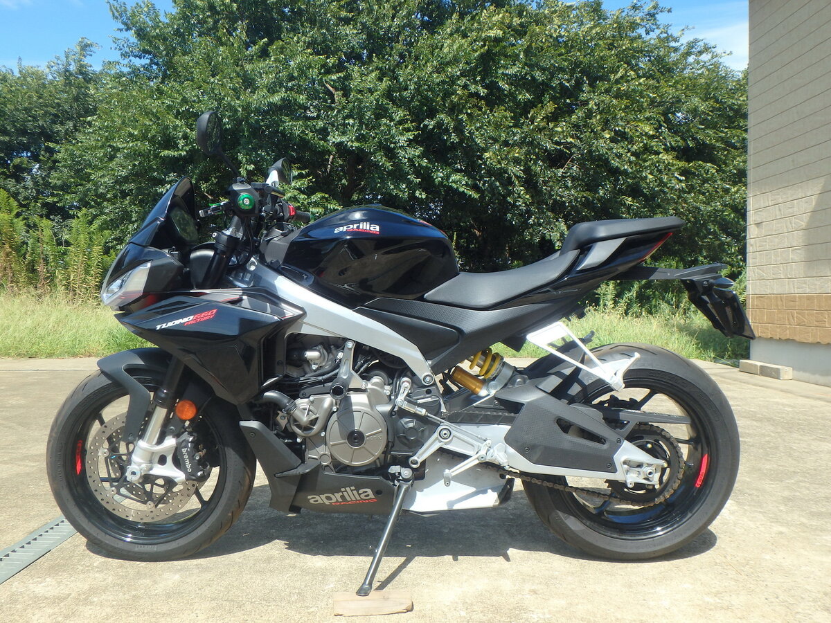 Aprilia Tuono 660