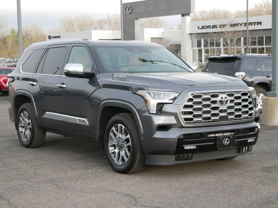 Toyota Sequoia III