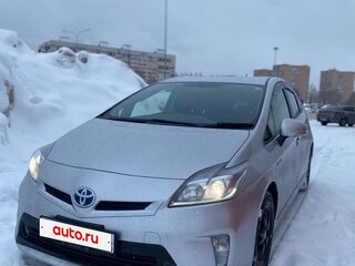 2013 Toyota Prius III Рестайлинг (XW30), серый, 1300000 рублей, вид 1