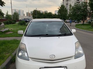 2011 Toyota Prius JDM II Рестайлинг (XW20), белый, 800000 рублей, вид 1