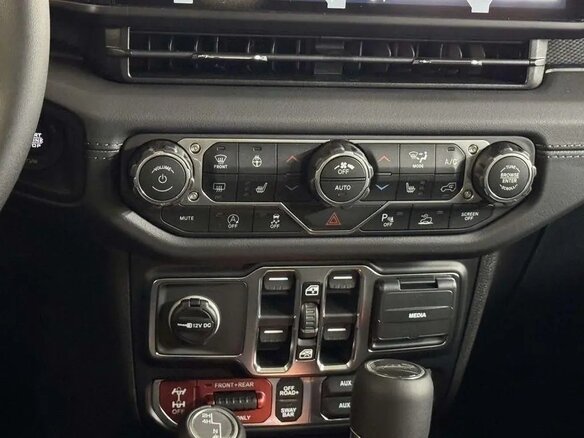 2026 Jeep Gladiator II (JT) Рестайлинг, зелёный, 7420000 рублей - вид 17