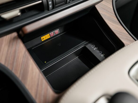 2025 Lexus LM 350h II, чёрный, 15450000 рублей - вид 15