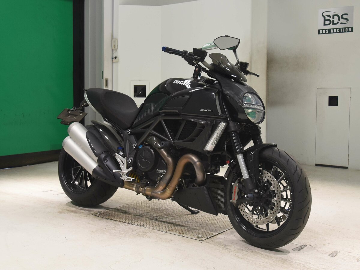 Ducati Diavel Carbon