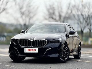 2025 BMW 5 серии Long 530Li VIII (G60/G61/G68), чёрный, 6890000 рублей, вид 1