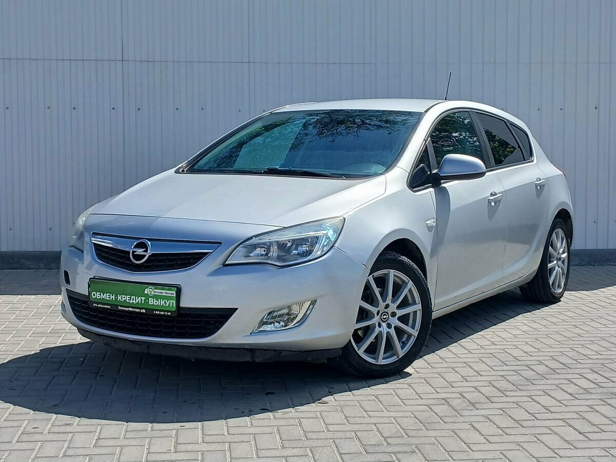 Opel Astra J