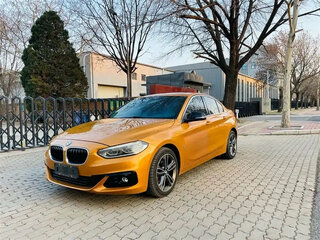 2017 BMW 1 серии 118i III (F52), золотистый, 1350000 рублей, вид 2