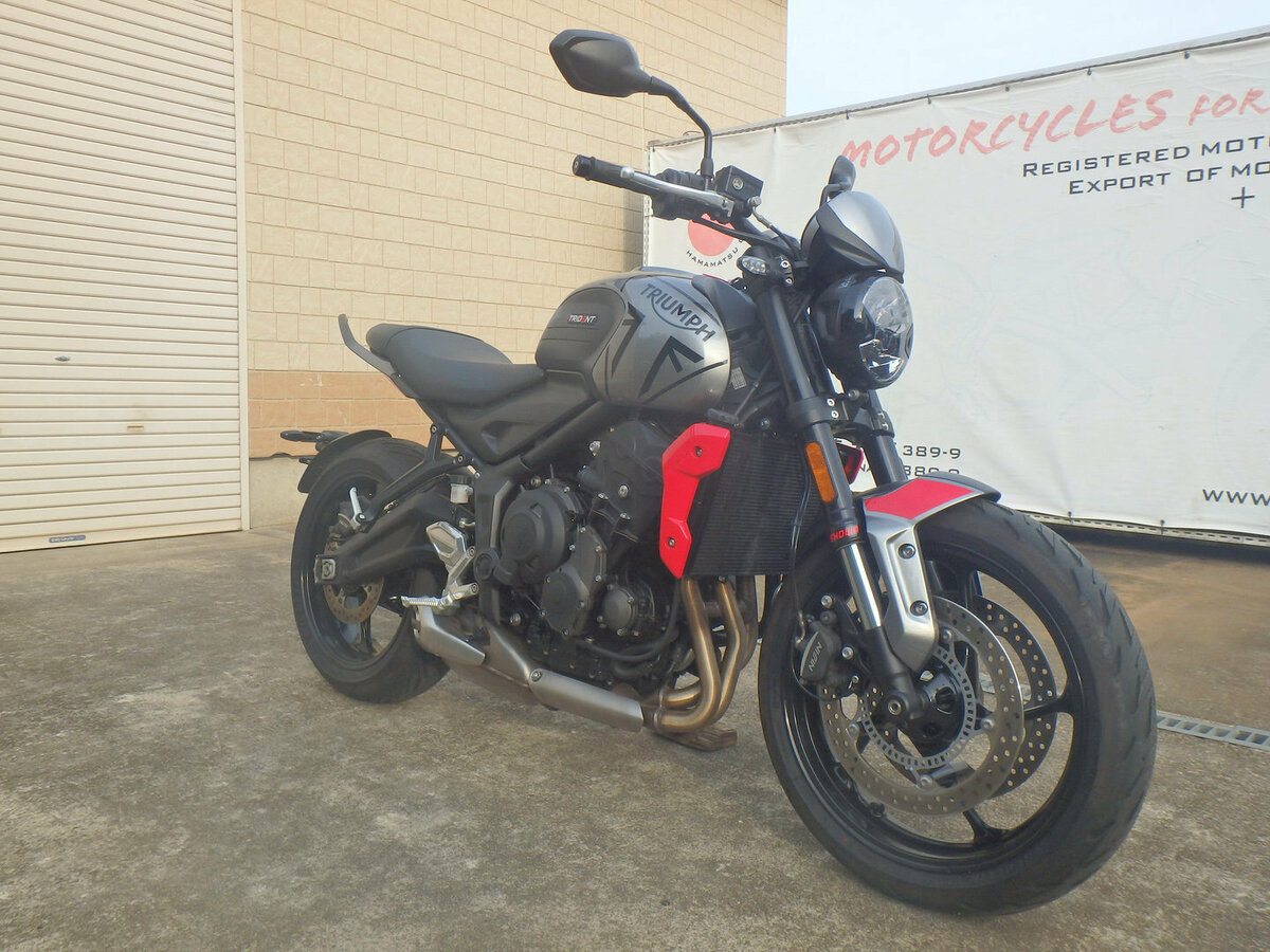 Triumph Trident 660