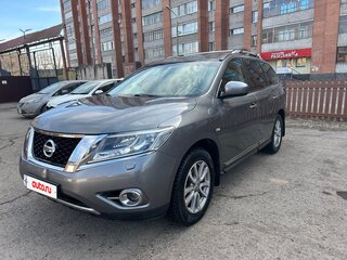 2015 Nissan Pathfinder IV, серый, 2000000 рублей, вид 1