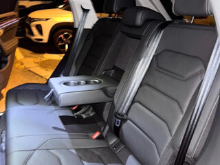 2025 Volkswagen Touareg III Рестайлинг, чёрный, 14500000 рублей, вид 4