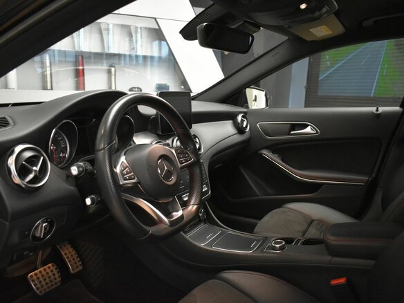 2017 Mercedes-Benz GLA 200 I (X156) Рестайлинг, чёрный, 2075000 рублей - вид 22