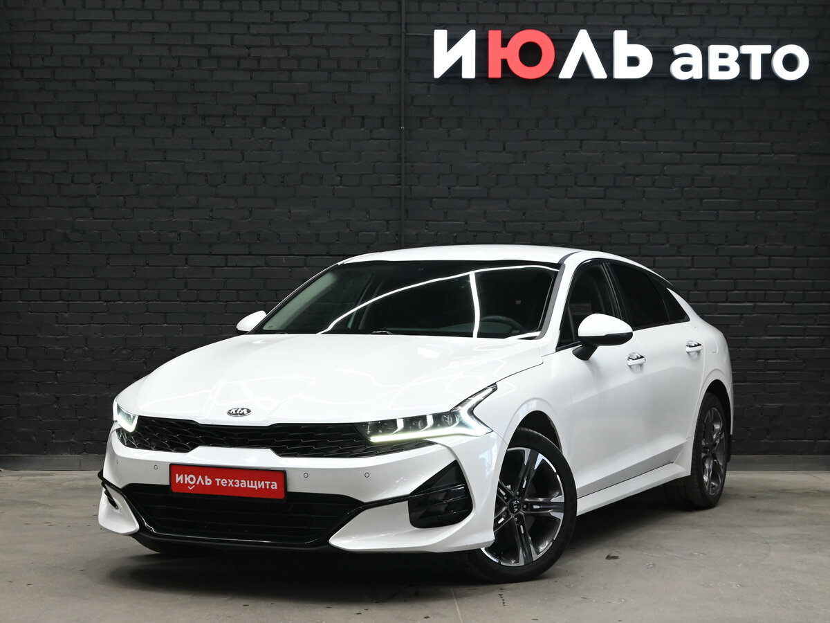 Kia K5 III