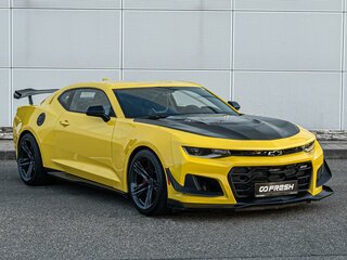 2018 Chevrolet Camaro ZL1 VI Рестайлинг, жёлтый, 8109000 рублей, вид 1