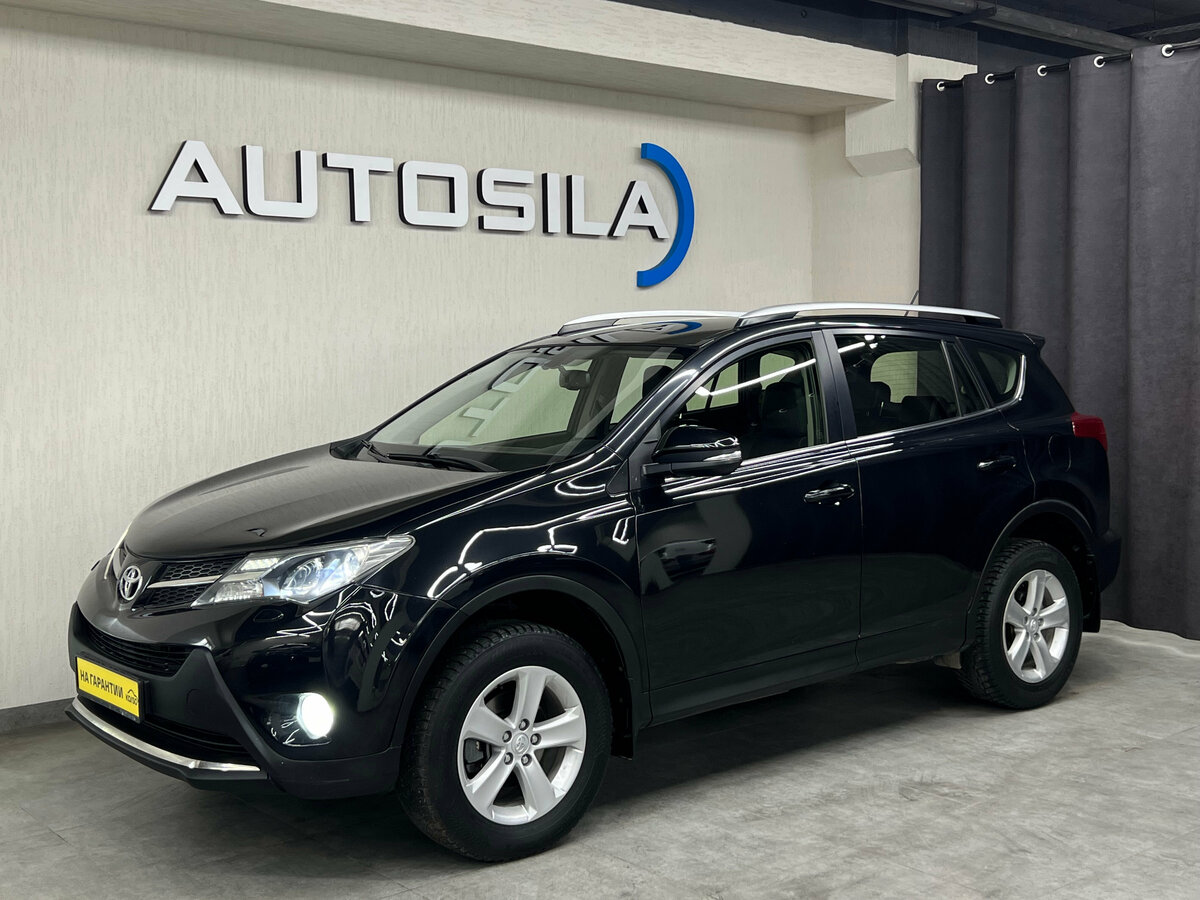 Toyota RAV4 IV (XA40)